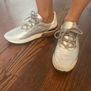 Hermes woman sneakers